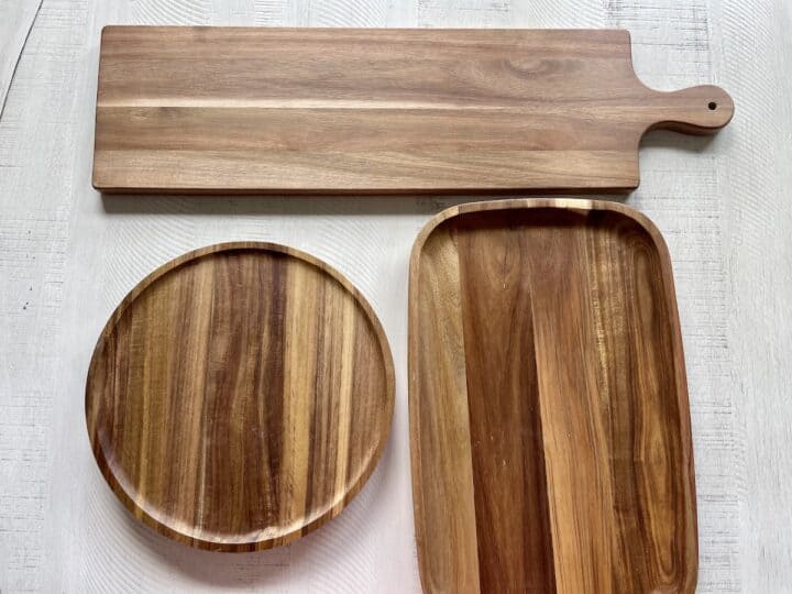 What is the difference between a cutting board and a chopping