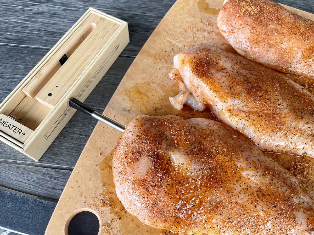 how long to smoke chicken breast at 250