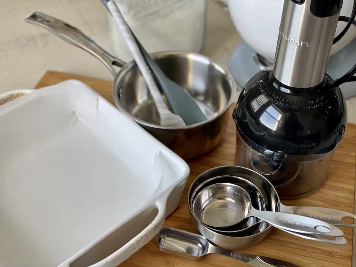 Philadelphia Strawberry Cheesecake Snack Bars Recipe • Fancy Apron