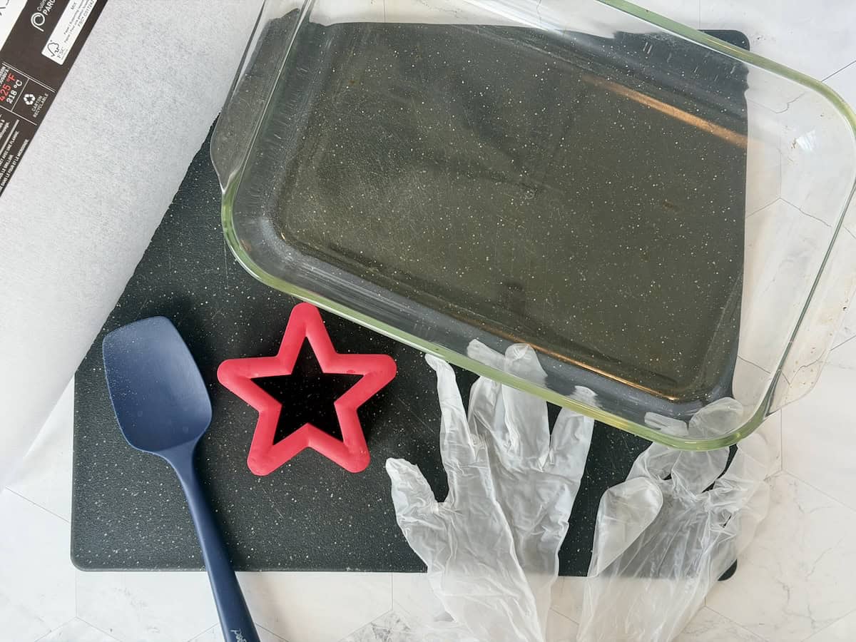 9x13 glass baking dish rubber spatula star shaped cookie cutter gloves